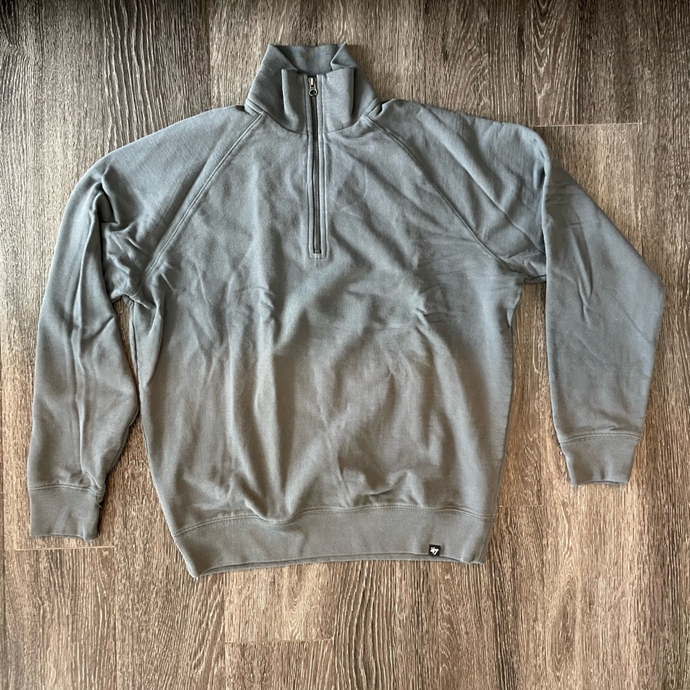 Gray Long Sleeve Tee with Quarter-Zip and Ribbed Cuffs